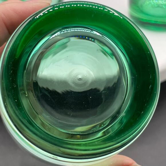 Vintage Bright Green Drinking Glasses Soviet Retro Tableware Set of 4 - Picture 3 of 3